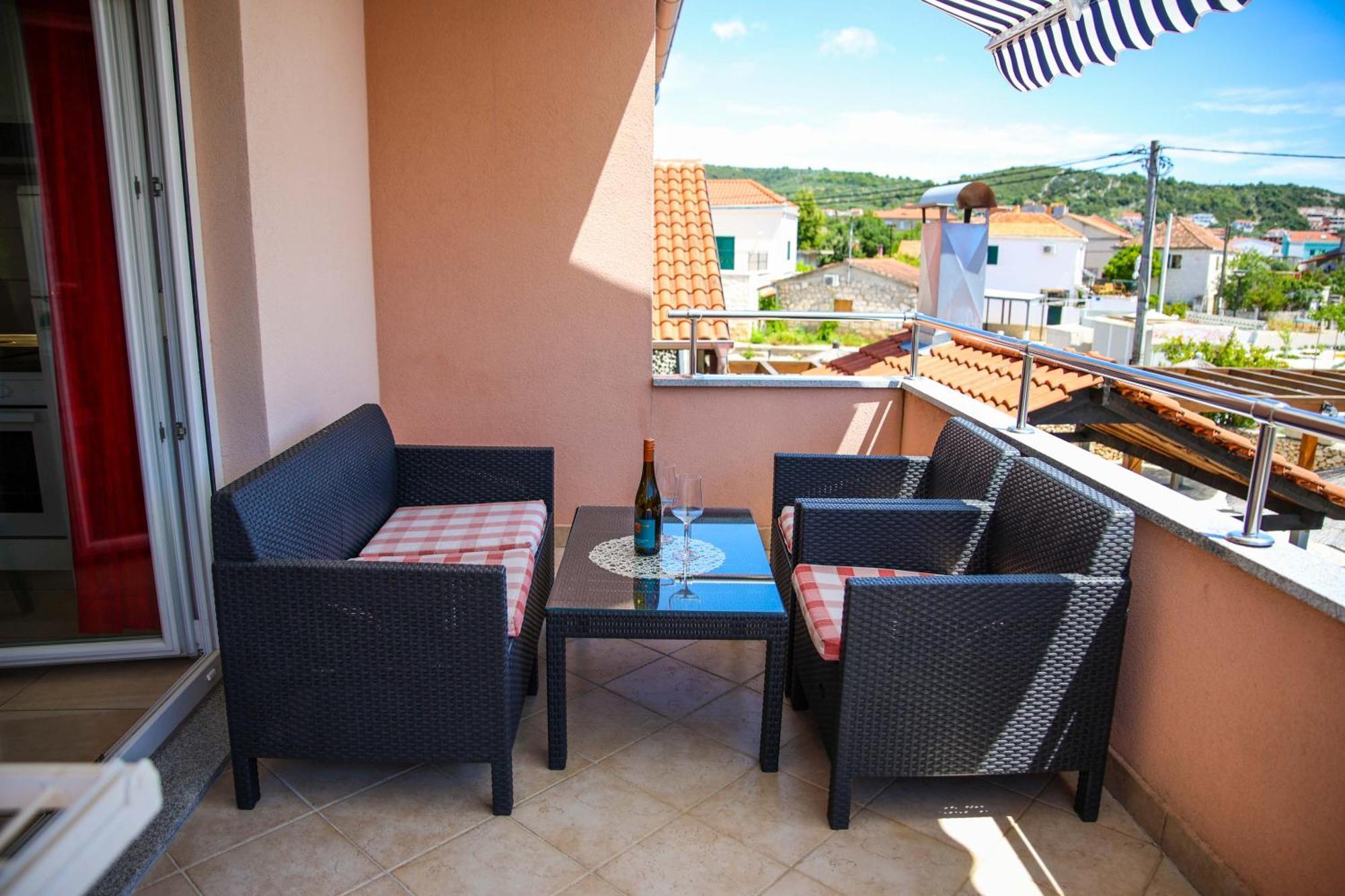 Apartments Maris Vinišće Exterior foto